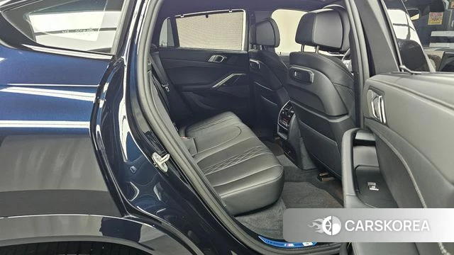 BMW X6 (G06) 2025 Черный из Кореи, фото 2