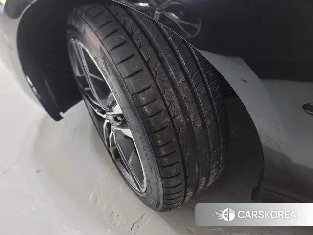 BMW 1 Series (F40) 2021 Черный из Кореи, фото 2