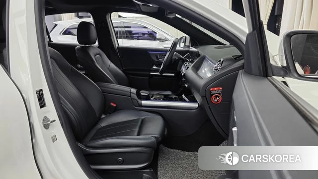 Mercedes-Benz GLA - Class H247 2021 Белый из Кореи, фото 2