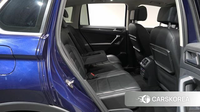 Volkswagen Tiguan second Generation 2020 Синий из Кореи, фото 2