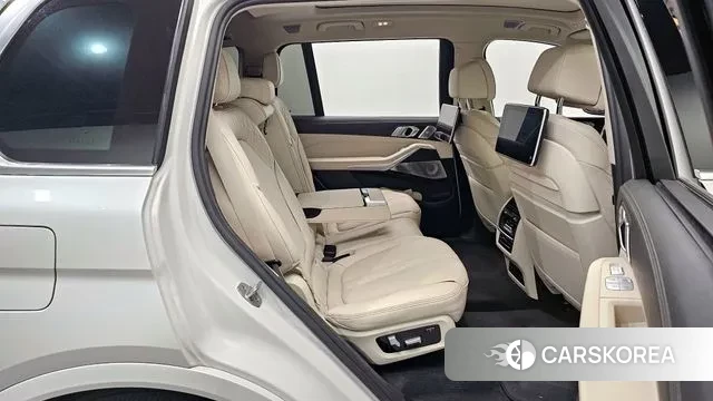 BMW X7 (G07) 2021 Белый из Кореи, фото 2