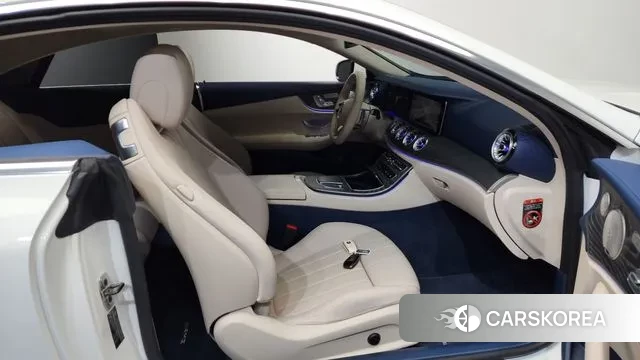 Mercedes-Benz E-Class W213 2023 Белый из Кореи, фото 2