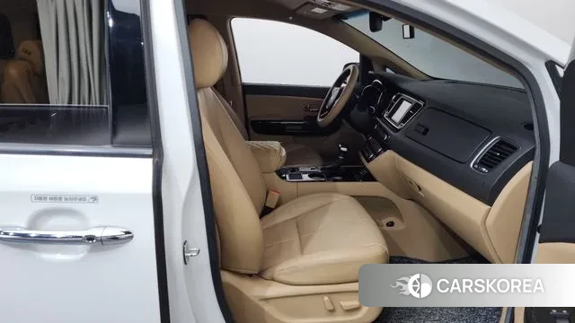 Kia The New Carnival 2018 Белый из Кореи, фото 2