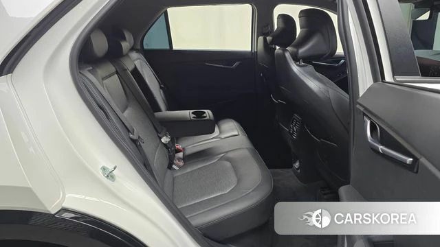 Kia Di Ol Nu Niro 2022 Белый из Кореи, фото 2