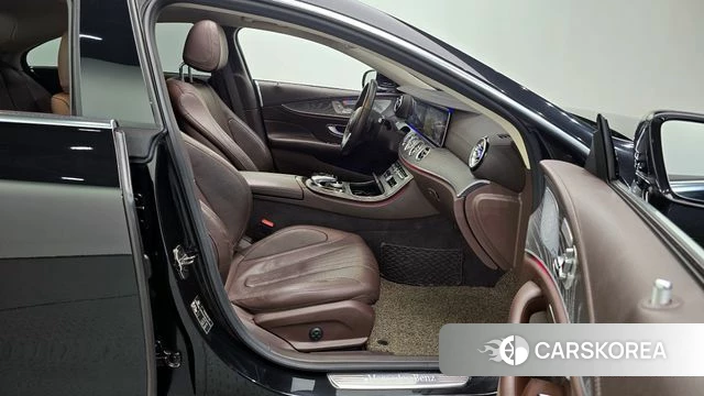 Mercedes-Benz CLS-Class C257 2019 Черный из Кореи, фото 2