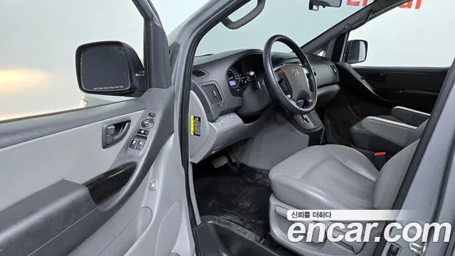 Hyundai The New Grand Starex 2018 Серебристо-серый из Кореи, фото 2