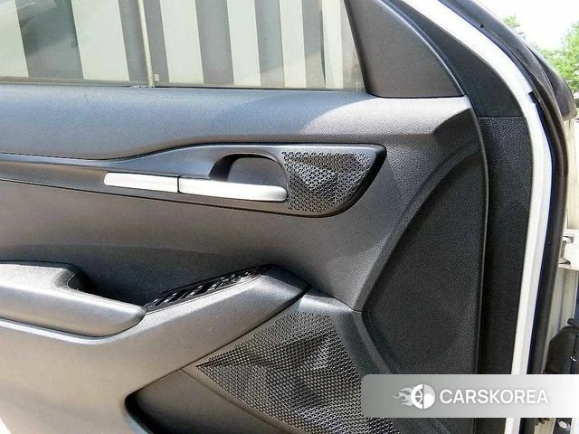 Kia Seltos 2021 Белый из Кореи, фото 2