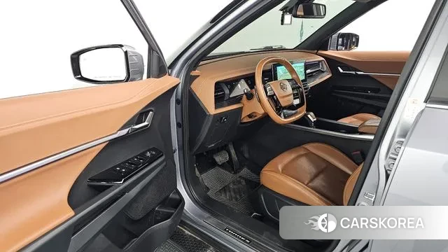 Ssangyong Torres 2022 Серебристо-серый из Кореи, фото 2