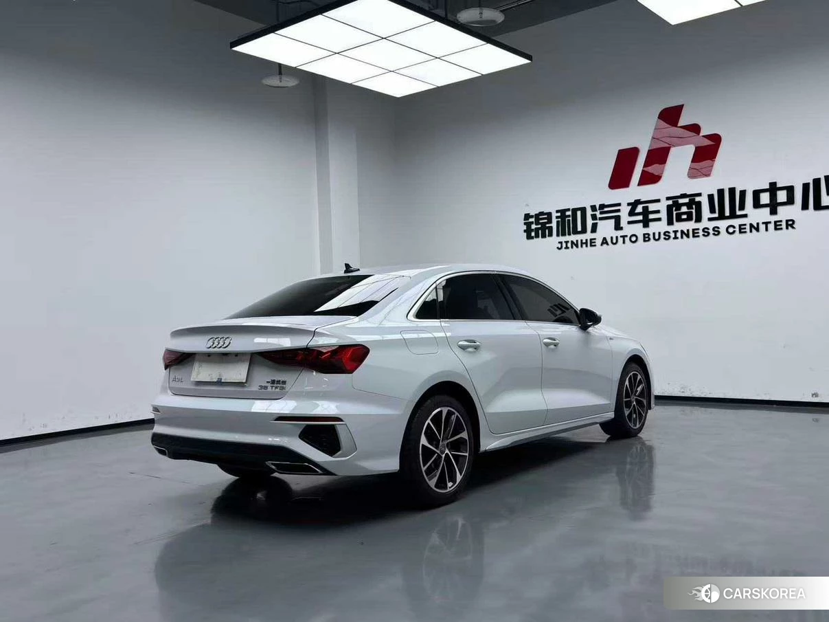Audi A3 2021 Белый из Китая, фото 2