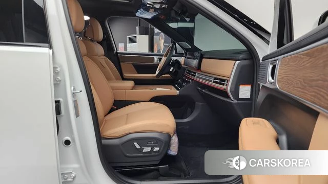 Hyundai Santa Fe (MX5) 2024 Белый из Кореи, фото 2