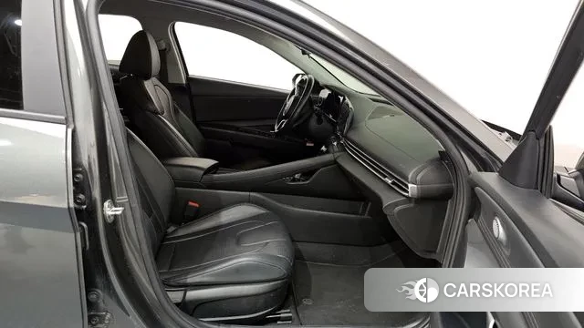 Hyundai Avante Hybrid (CN7) 2021 Серый из Кореи, фото 2