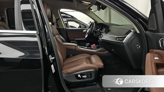 BMW X7 (G07) 2022 Черный из Кореи, фото 2