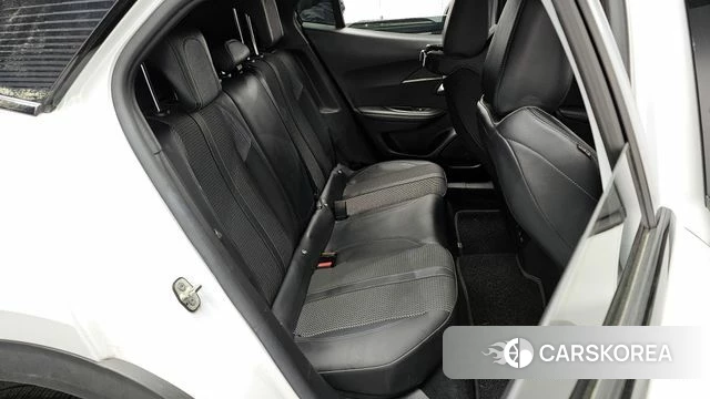 Peugeot 2008 Second generation 2022 Белый из Кореи, фото 2