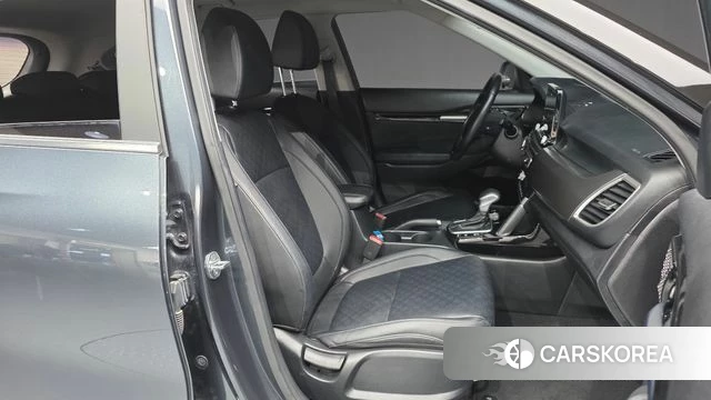 Kia Seltos 2022 Серый из Кореи, фото 2