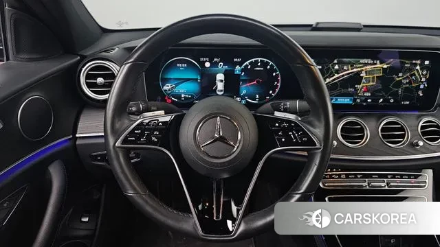 Mercedes-Benz E-Class W213 2022 Синий из Кореи, фото 2