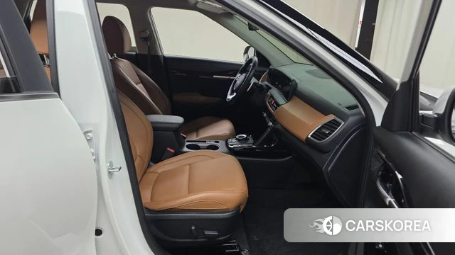 Kia The New Seltos 2025 Белый из Кореи, фото 2
