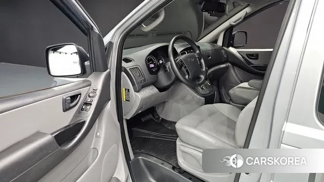 Hyundai The New Grand Starex 2018 Серебряный из Кореи, фото 2