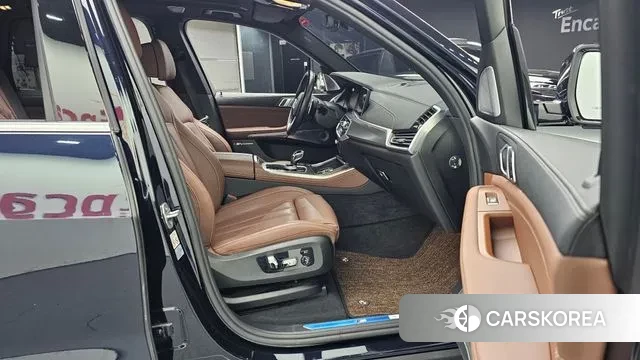 BMW X5 (G05) 2021 Черный из Кореи, фото 2