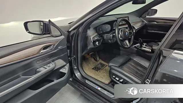 BMW 6 Series GT (G32) 2020 Черный из Кореи, фото 2