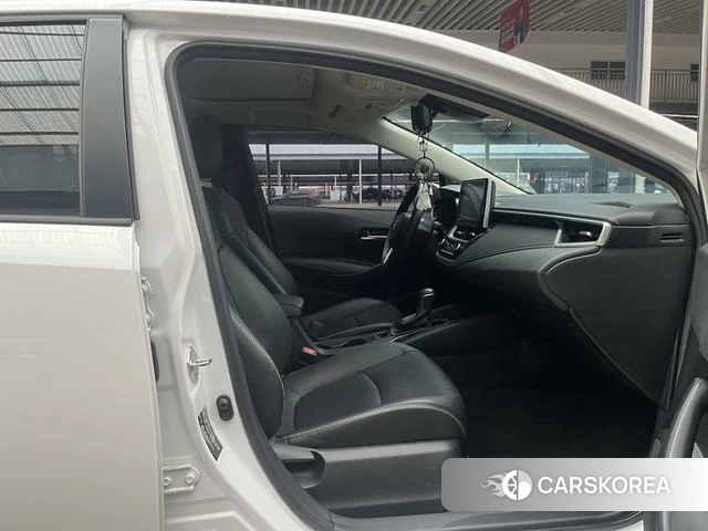 Toyota Corolla 2022 Белый из Китая, фото 2