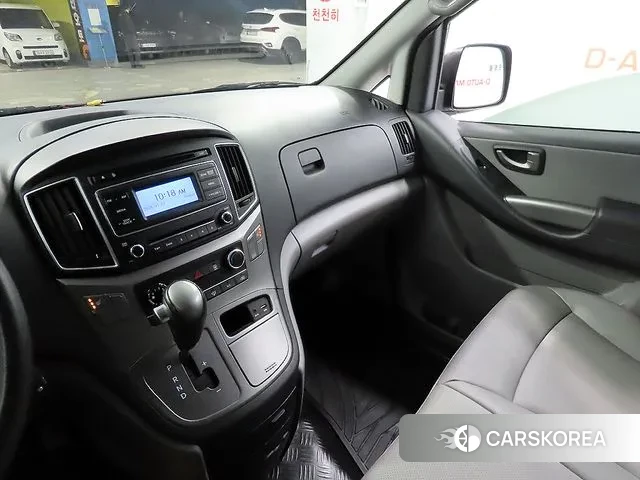 Hyundai The New Grand Starex 2020 Светло-серебряный цвет из Кореи, фото 2