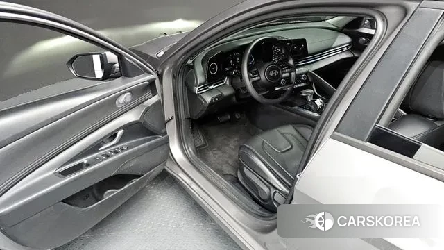 Hyundai The New Avante (CN7) 2023 Серый из Кореи, фото 2