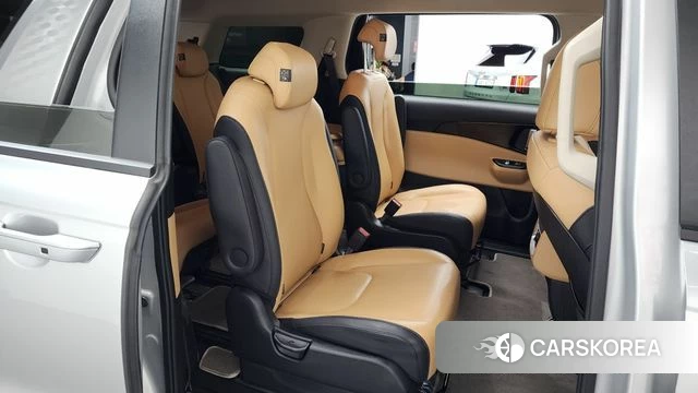 Kia Carnival 4th generation 2021 Серебряный из Кореи, фото 2