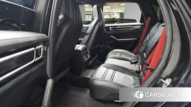 Porsche Cayenne (PO536) 2020 Черный из Кореи, фото 2