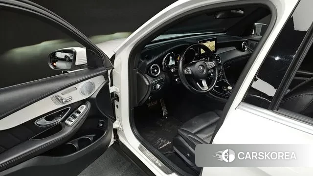 Mercedes-Benz GLC-Class X253 2018 Белый из Кореи, фото 2