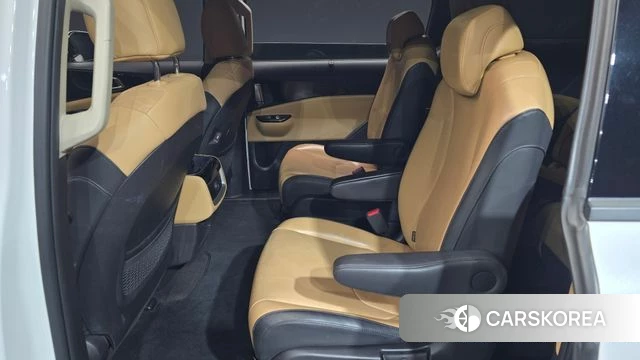 Kia Carnival 4th generation 2023 Белый из Кореи, фото 2