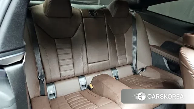 BMW 4 Series (G22) 2023 Белый из Кореи, фото 2