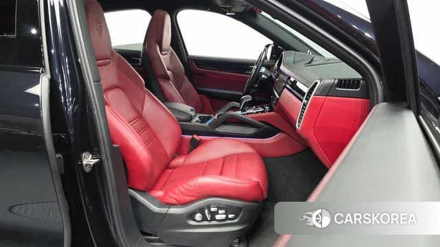 Porsche Cayenne (PO536) 2021 Черный из Кореи, фото 2