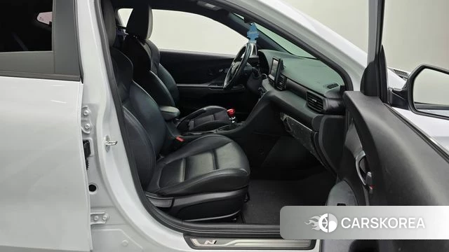 Hyundai Veloster (JS) 2019 Белый из Кореи, фото 2