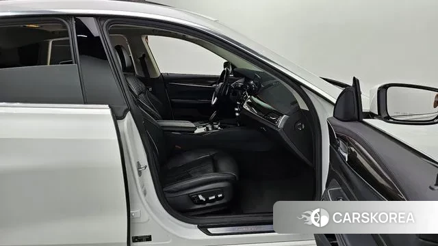 BMW 6 Series GT (G32) 2019 Белый из Кореи, фото 2