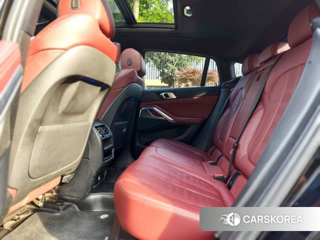 BMW X6 2021 Черный из Китая, фото 2