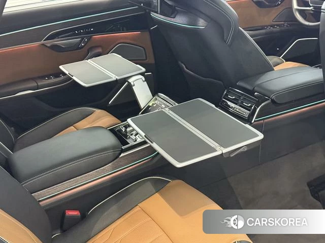 Audi A8 2022 Черный из Китая, фото 2