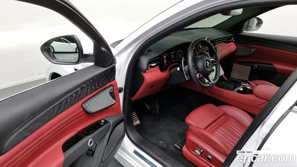 Maserati Grecale 2023 Белый из Кореи, фото 2