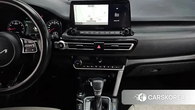 Kia Seltos 2022 Белый из Кореи, фото 2