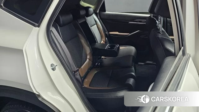 Kia Seltos 2022 Белый из Кореи, фото 2
