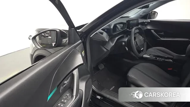 Peugeot e-2008 second generation 2023 Черный из Кореи, фото 2