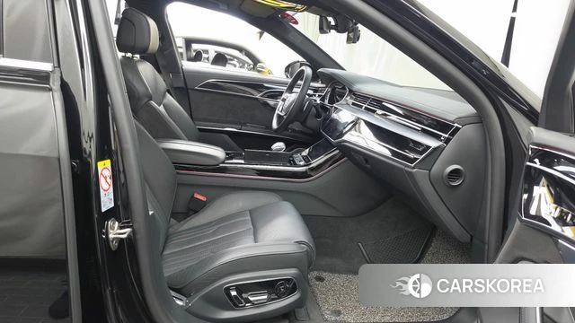 Audi A8 (D5) 2021 Черный из Кореи, фото 2
