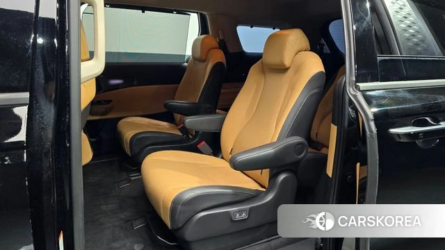 Kia Carnival 4th generation 2023 Черный из Кореи, фото 2