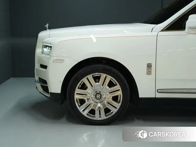 Rolls-Royce Cullinan 2022 Белый из Кореи, фото 2