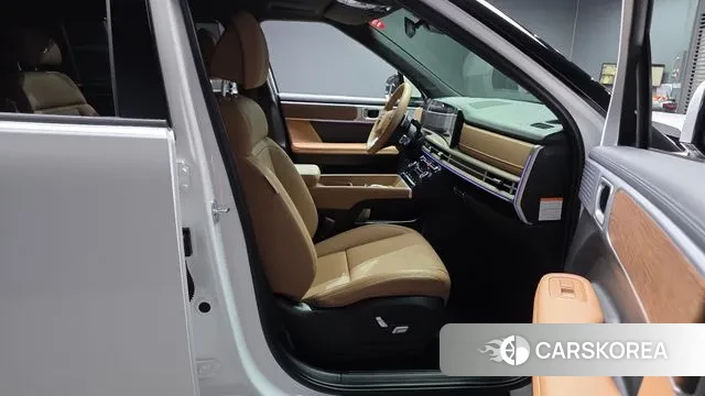 Hyundai Santa Fe (MX5) 2024 Белый из Кореи, фото 2