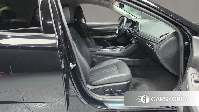 Hyundai Sonata (DN8) 2022 Черный из Кореи, фото 2
