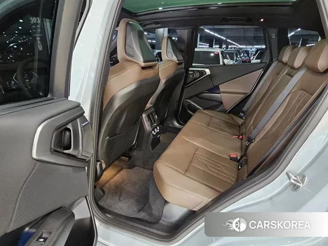 BMW X3 (G45) 2025 Светло-серебряный цвет из Кореи, фото 2