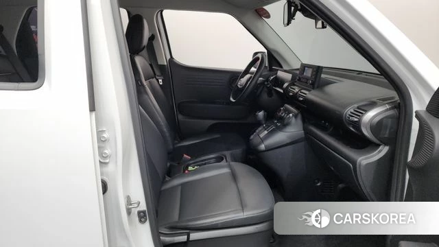 Hyundai Casper 2023 Белый из Кореи, фото 2