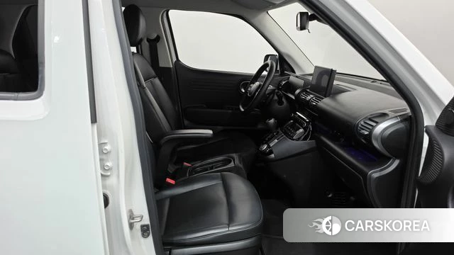 Hyundai Casper 2022 Белый из Кореи, фото 2