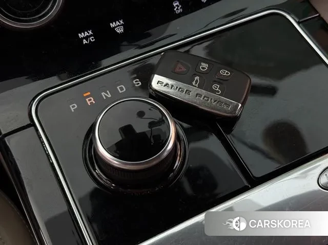 Land Rover Range Rover Velar 2018 Песочный из Кореи, фото 2