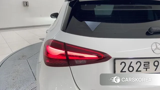 Mercedes-Benz A-Class W177 2025 Белый из Кореи, фото 2